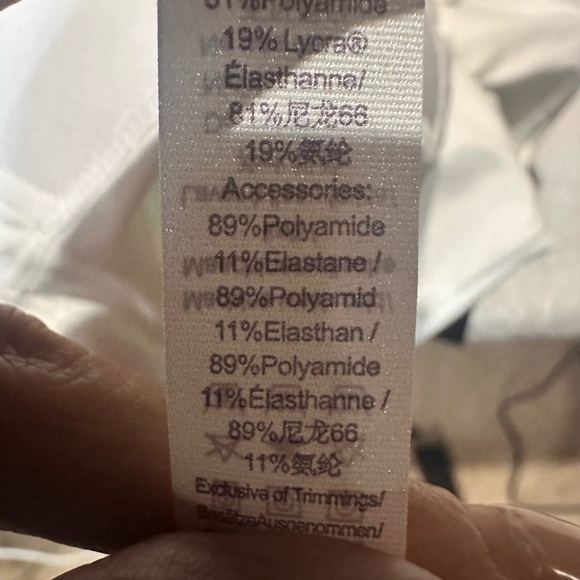 NWT SIZE XL CRZ YOGA White Sports Bra - Picture 9 of 9